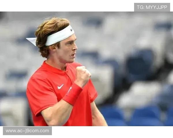 曙光队激战赛场全景解析呈现球队逆转取胜精彩瞬间全程回顾报道集